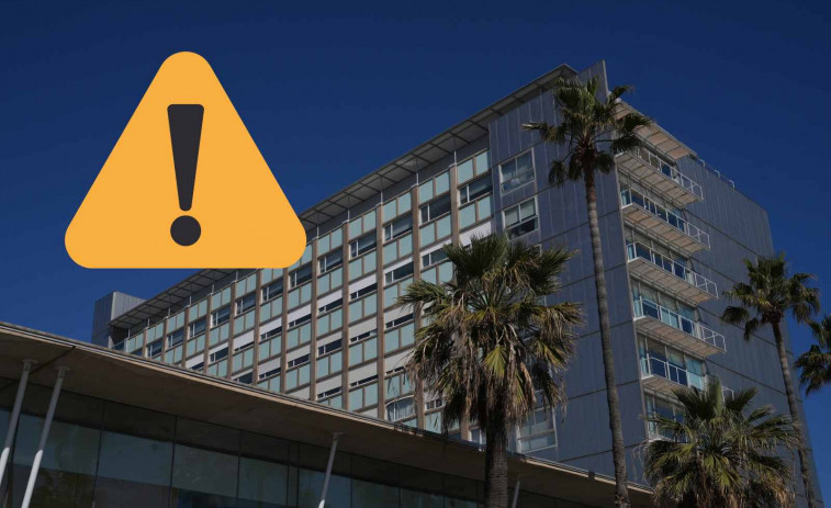 Un anciano de 80 años lleva más de seis días atrapado en una camilla de urgencias del Hospital del Mar