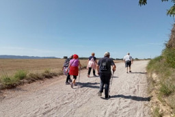 Abrera celebra el Día Mundial de la Actividad Física con una caminata saludable