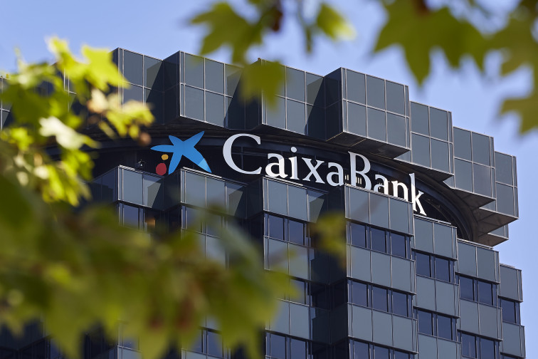 CaixaBank regala una PlayStation 5 para atraer nuevas nóminas y reforzar su base de clientes