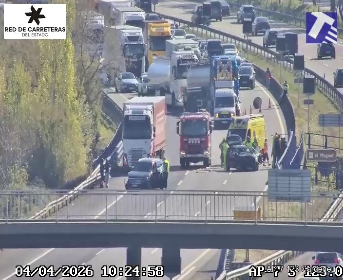 EuropaPress 7414895 imagen accidente ap 7 llinars valles barcelona