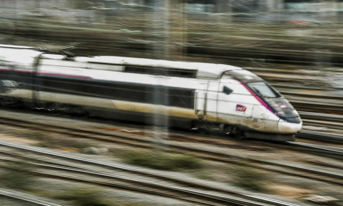 EuropaPress 7395652 filed 29 march 2018 france lille tgv high speed train at the lille train