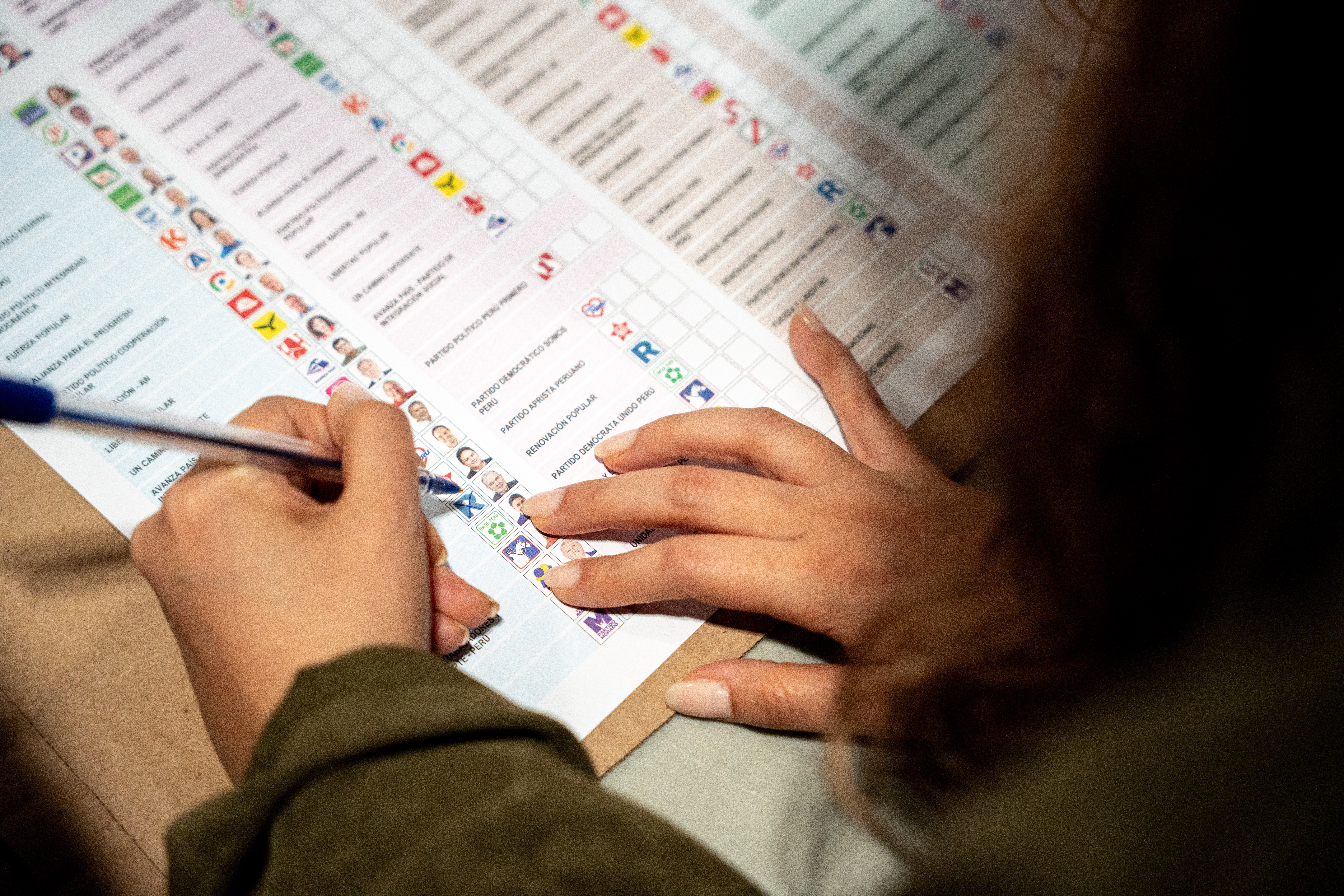 EuropaPress 7433228 ciudadanos peruanos residentes espana votan motivo elecciones generales