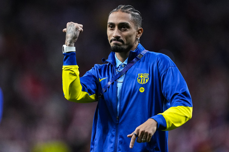 VÍDEOS | Raphinha estalla con el arbitraje tras la eliminación del Barça: 