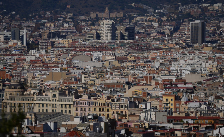 CaixaBank aporta 137 millones a la financiación sostenible de comunidades de propietarios en España