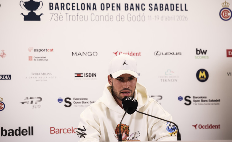 El Godó pierde a su estrella: Carlos Alcaraz se retira por una lesión de muñeca 