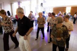 El Prat amplía la oferta de bailes para personas mayores para garantizar actividad cada fin de semana