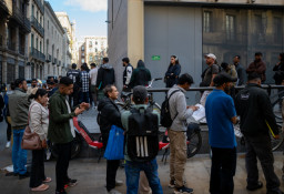 El Baix Llobregat activa la regularización presencial de inmigrantes: requisitos, plazos y dónde acudir