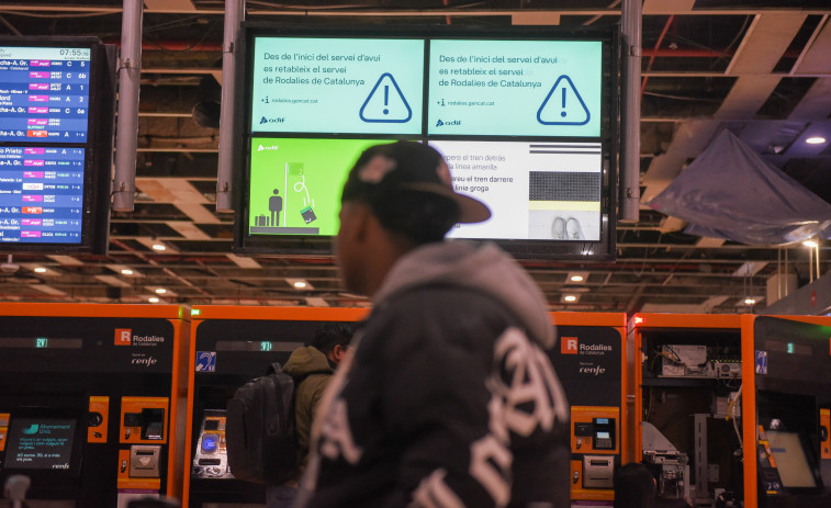 Rodalies sigue atrapado en el caos: cinco líneas fuera de 'servicio habitual' y más de 200 límites de velocidad