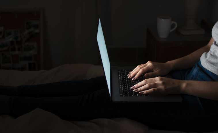 Querella criminal contra TikTok: una moderadora de Barcelona demanda a la plataforma por secuelas psicológicas