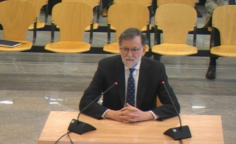 Rajoy niega la existencia de la caja b del PP y Cospedal admite reuniones con Villarejo
