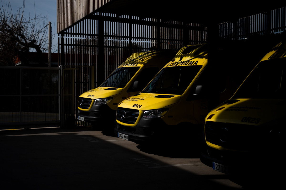 EuropaPress 7303242 ambulancias nueva sede sem 18 febrero 2026 lhospitalet llobregat catalunya