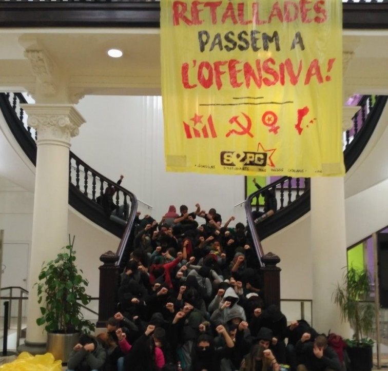 Estudiantes universitarios piden al Govern 