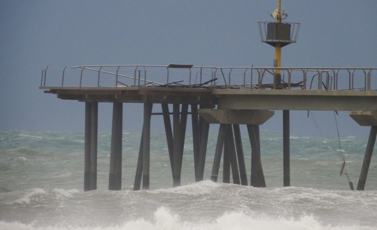 Alerta por riesgo de inundaciones y fuerte viento por el temporal que azota la costa catalana