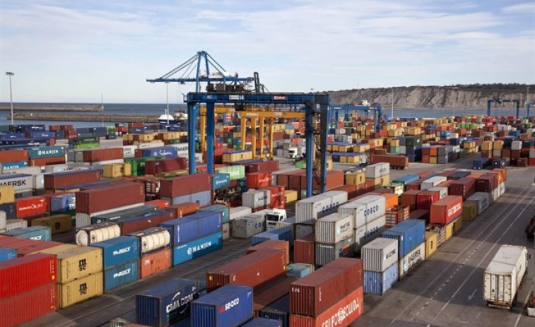 ​Los sindicatos de estibadores retrasan otra semana los paros en los puertos