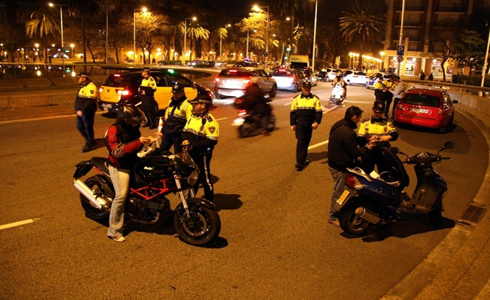 Motos