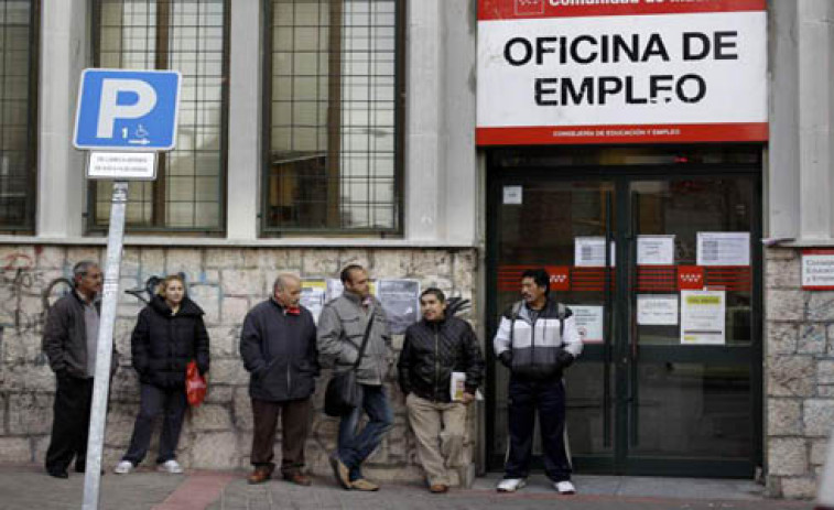 El paro sube en 3.279 personas en febrero en España y baja ligeramente en Catalunya
