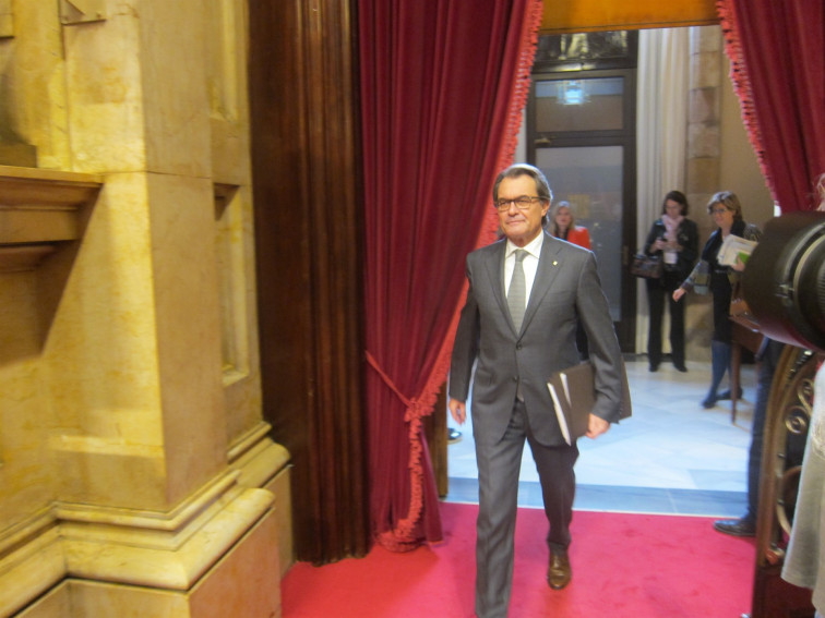 Mas dará explicaciones en el Parlament sobre la financiación de CDC el 29 de marzo