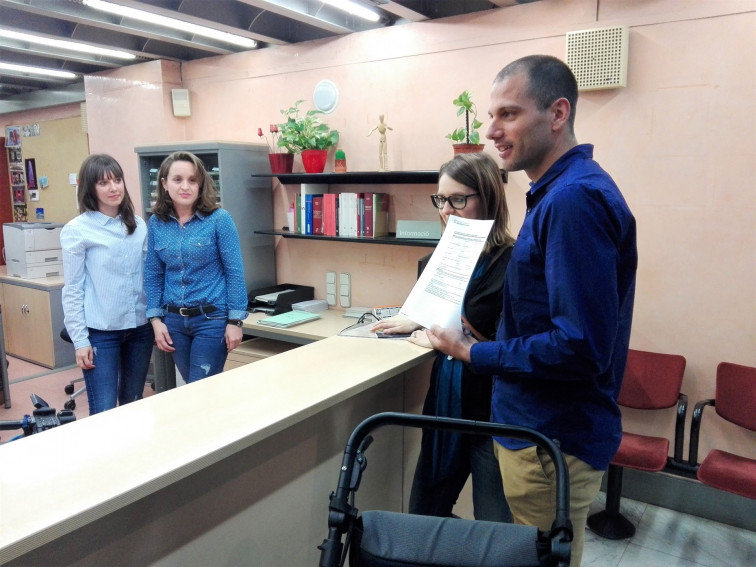 Se pone en marcha el primer registro de parejas de hecho en Catalunya