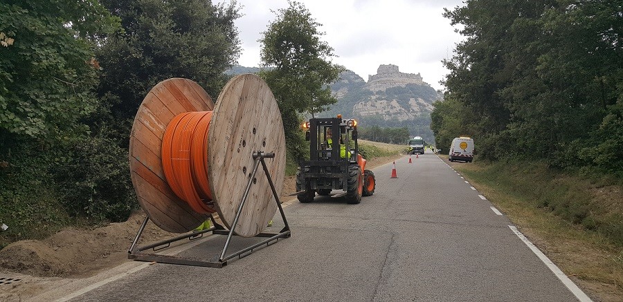 Obras de acondicionamiento para la instalu00b7laciu00f3 de fibra u00f2ptica