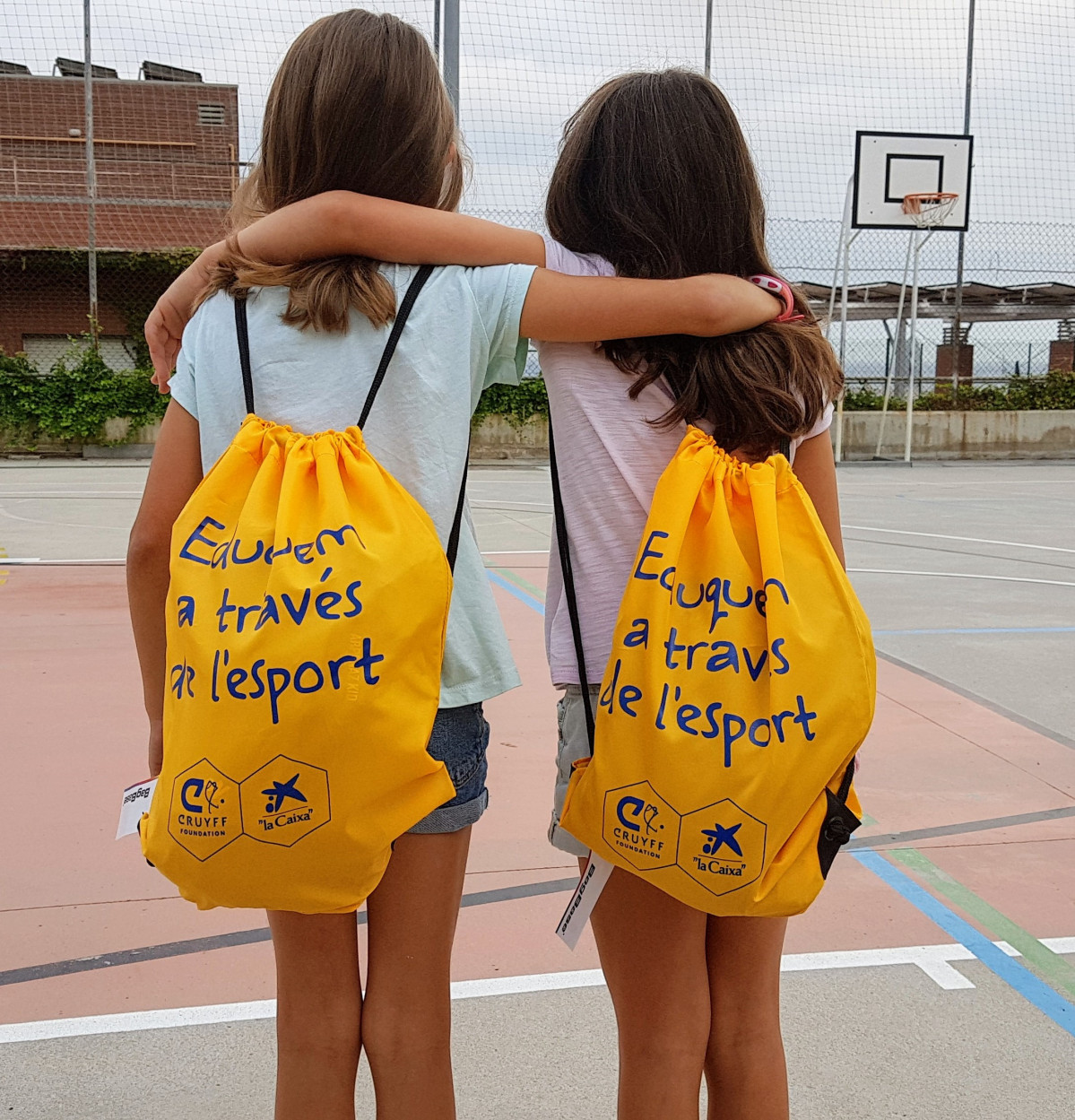 Educamos a travu00e9s del Deporte la Caja Fundaciu00f3 Cruyff