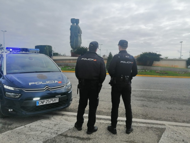 Agentes de la Polic&iacute;a Nacional.