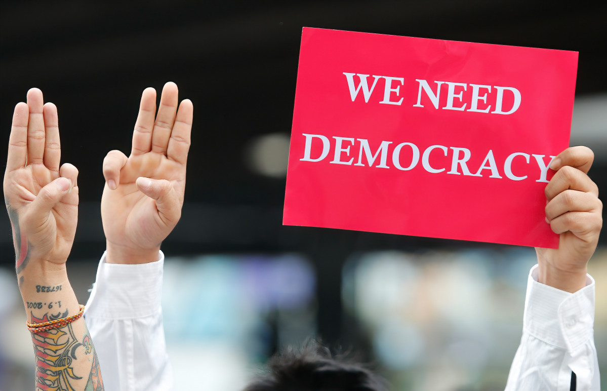 Europa Press 3557019 10 february 2.021 thailand bangkok Demonstrator show the three finger