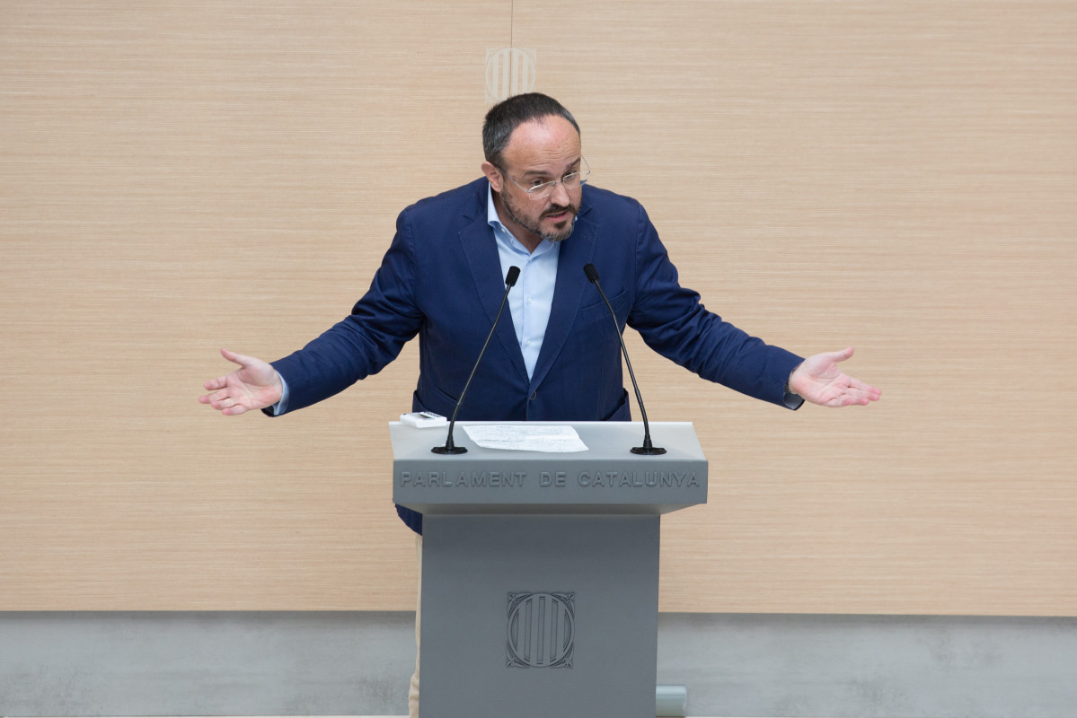Arxiu - El líder del PP al Parlament, Alejandro Fernández.