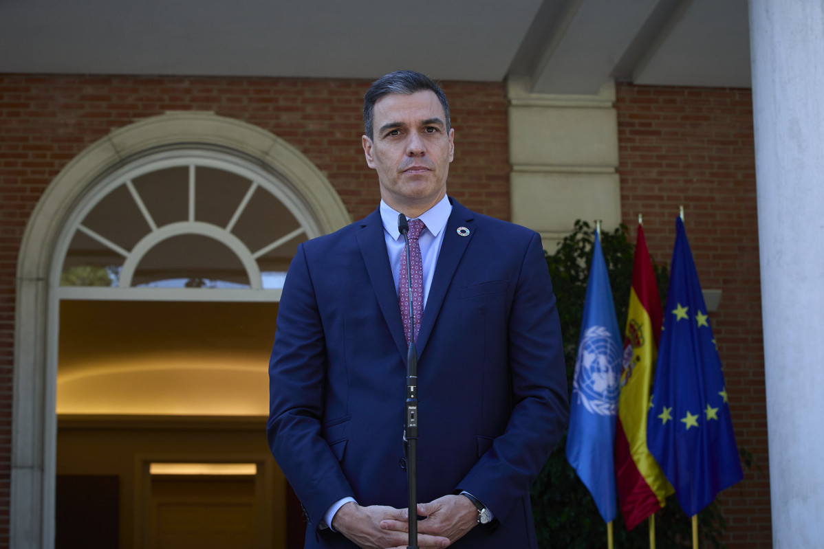 El presidente del Gobierno, Pedro Sánchez, interviene en una rueda de prensa posterior a una reunión con el secretario general de las Naciones Unidas, 2 de julio de 2021, en el Palacio de La Moncloa, Madrid. (España). El encuentro entre ambos mandatarios