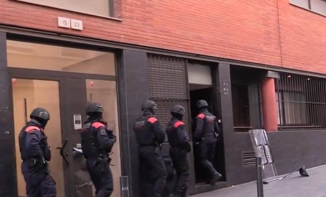 Catalunyapress mossosbateríasmotel