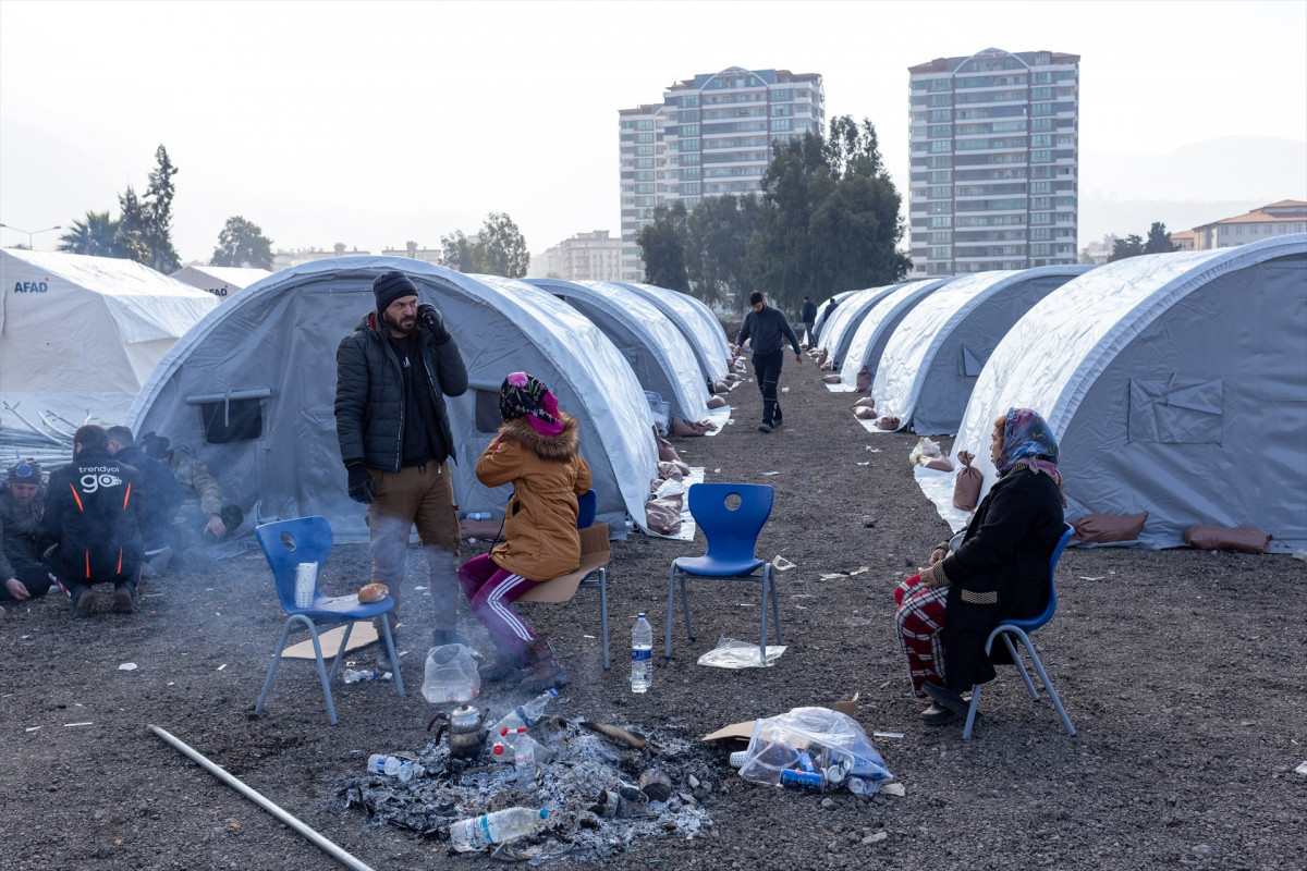 EuropaPress 4980171 10 febrero 2023 turkey iskenderun people stay at tent city created for