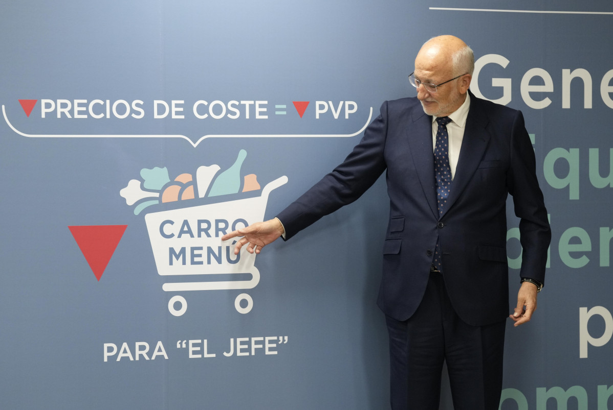 FOTOGRAFÍA Juan Roig, presidente de Mercadona, despru00e9s de la celebración de la rueda de prensa en Paterna