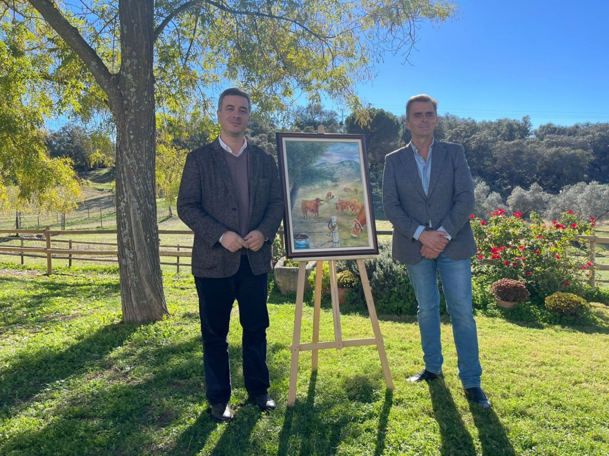 El alcalde y el vicepresidente de Prodetur presentan el cartel de la Feria