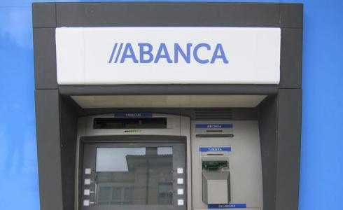 Abanca cita a sindicatos para iniciar un expediente de modificación sustancial de las condiciones de trabajo