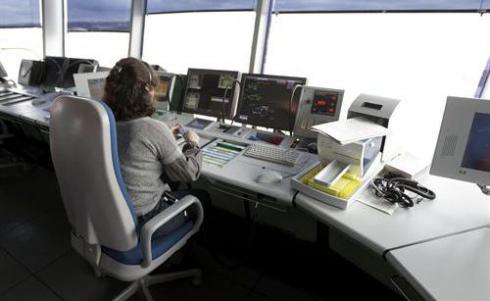 ENAIRE sanciona a nueve trabajadores al negarse a ejercer funciones por las que no estaban formados