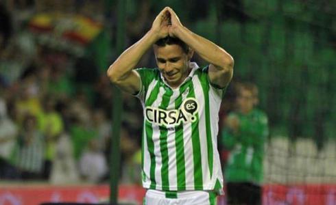 Fiscalía pide dos años de cárcel para el jugador del Betis Rubén Castro por agredir a su expareja